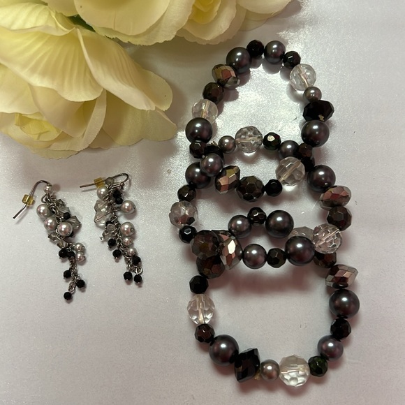 🖤WHITE HOUSE BLACK MARKET JEWELRY - 3 BRACELETS & MATCHING 2” EARRINGS SET🖤 - Picture 9 of 12